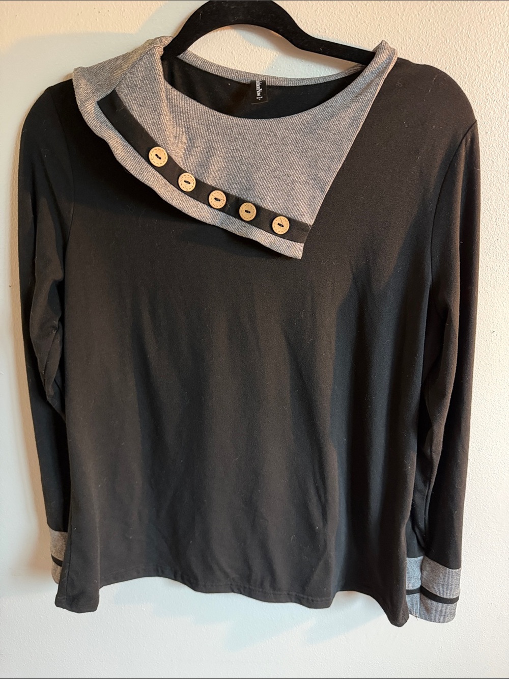 Women’s Long-Sleeve Black and Gray Top with Gray Button Accent Collar Size L